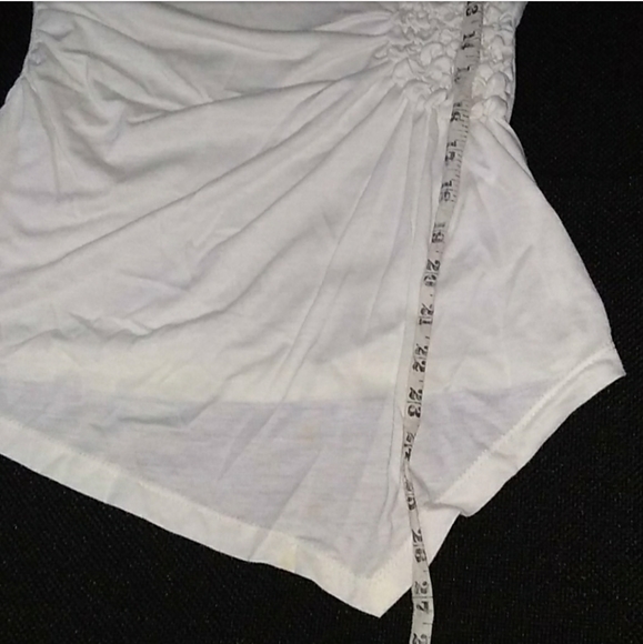 NWOT Mandee Asymmetrical Creamy White Rouched Tee - Picture 8 of 16